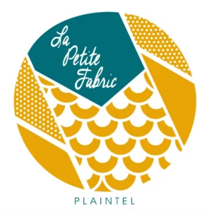 logo la petite fabric