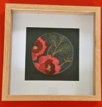 Tableau fleur laine rouge