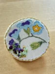 broche myosotis